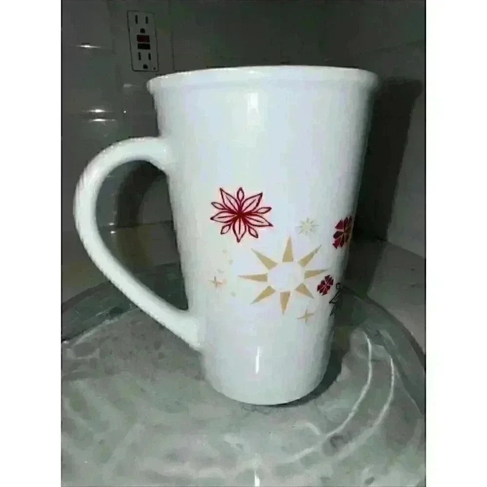 Starbucks Coffee Mug Cup Christmas Holiday 12 oz 345 ml Red Snowflakes